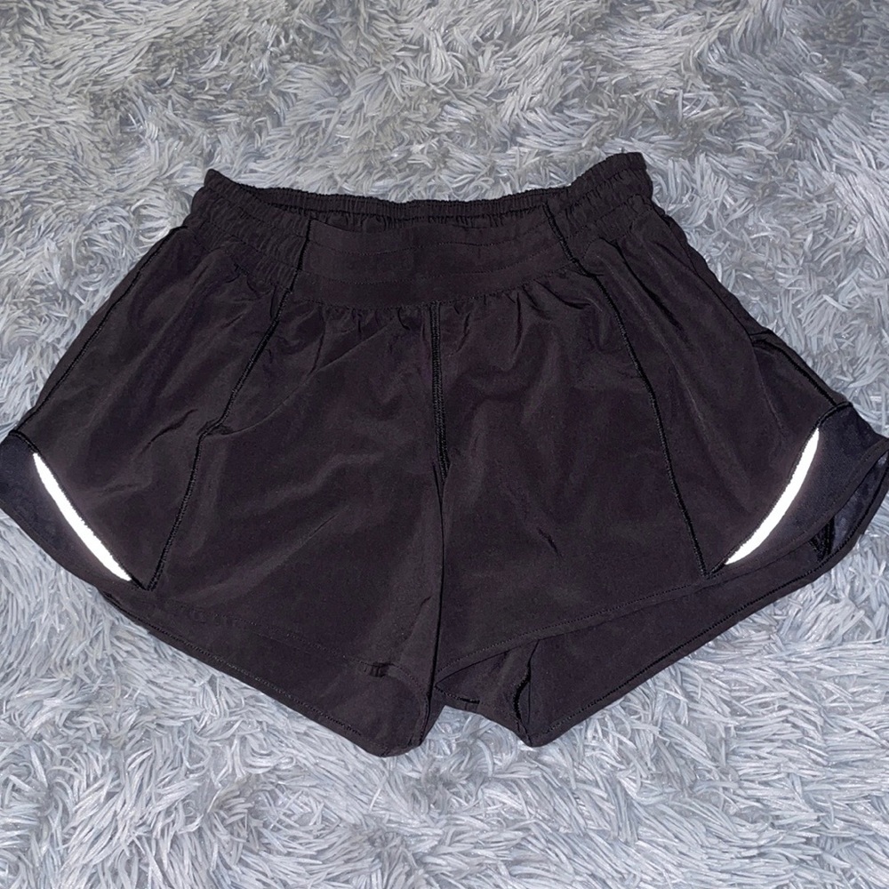 lululemon hotty hot shorts